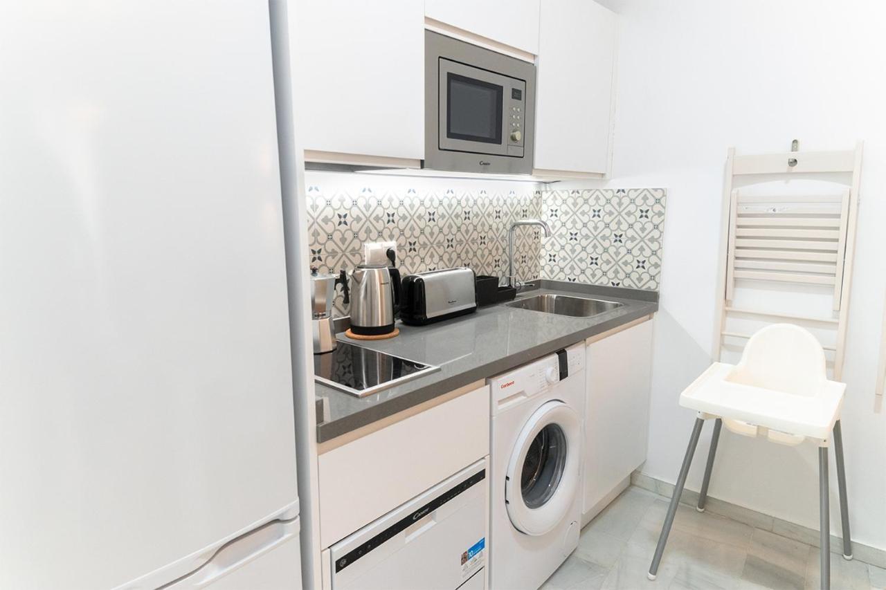 Downtown Apartment 3 Bedrooms 2 Bathrooms Wifi Севиля Екстериор снимка